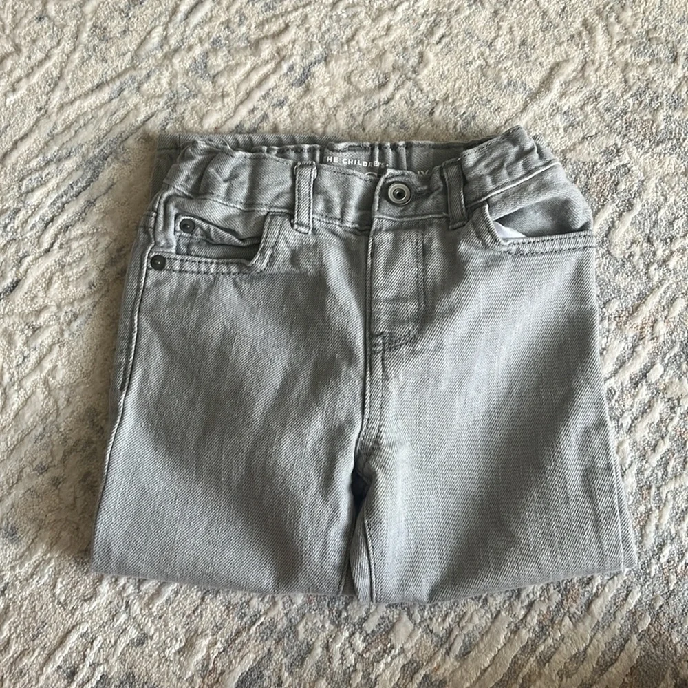 Bundle of 2 joggers and jeans. - Picture 2 of 7